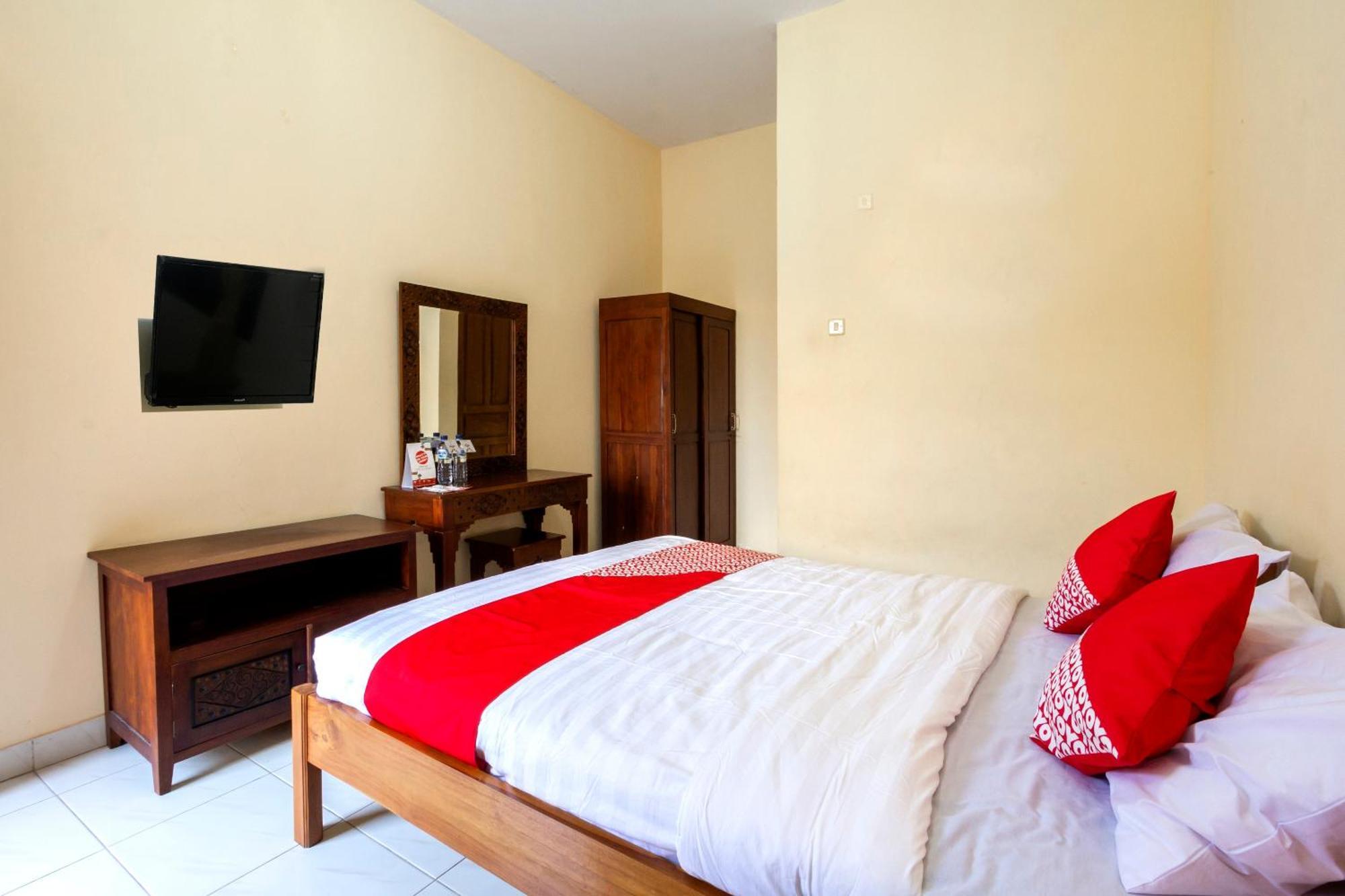 Super Oyo 1150 Omah Ladrang Hotel Kejayan Exterior photo