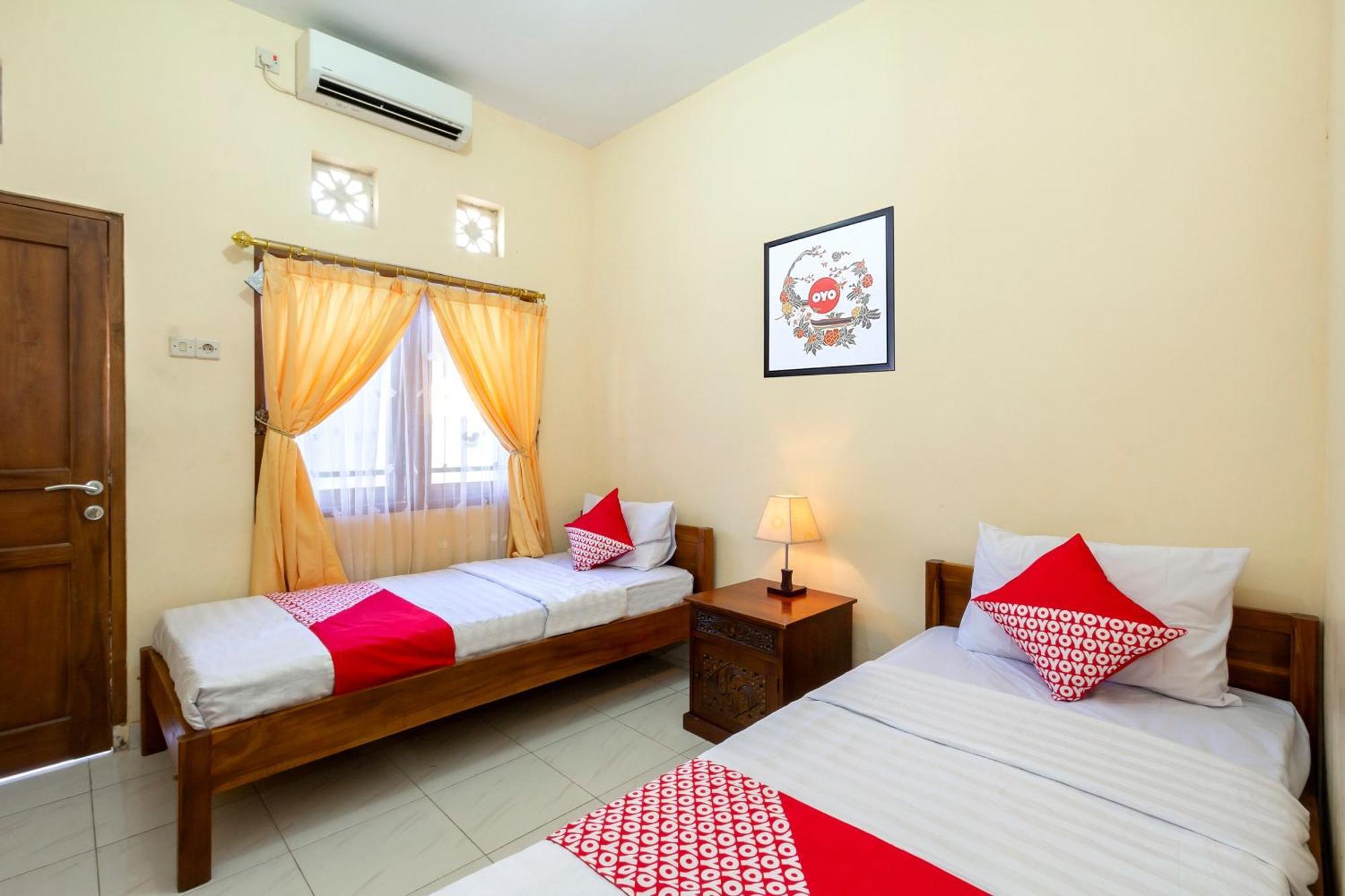 Super Oyo 1150 Omah Ladrang Hotel Kejayan Exterior photo